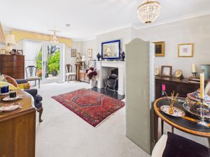 Living room- click for photo gallery